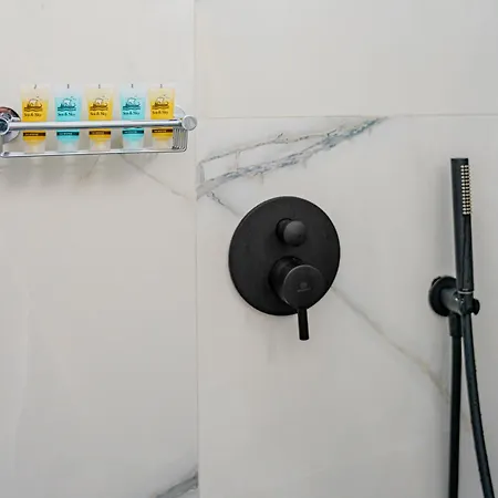 Zana's Villa-sandra דירה