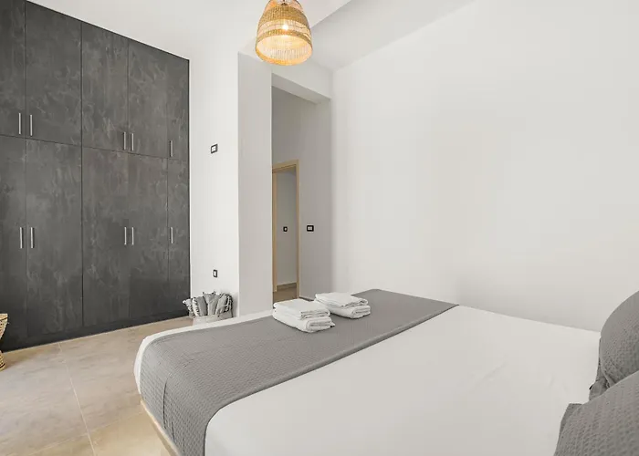 Zana's Villa-sandra *