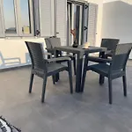 Zana's Villa-sandra 公寓 Akrotírion