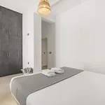 Zana's Villa-sandra *