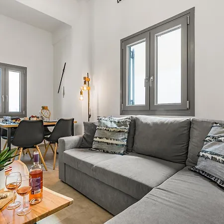 Zana's Villa-sandra Apartment *